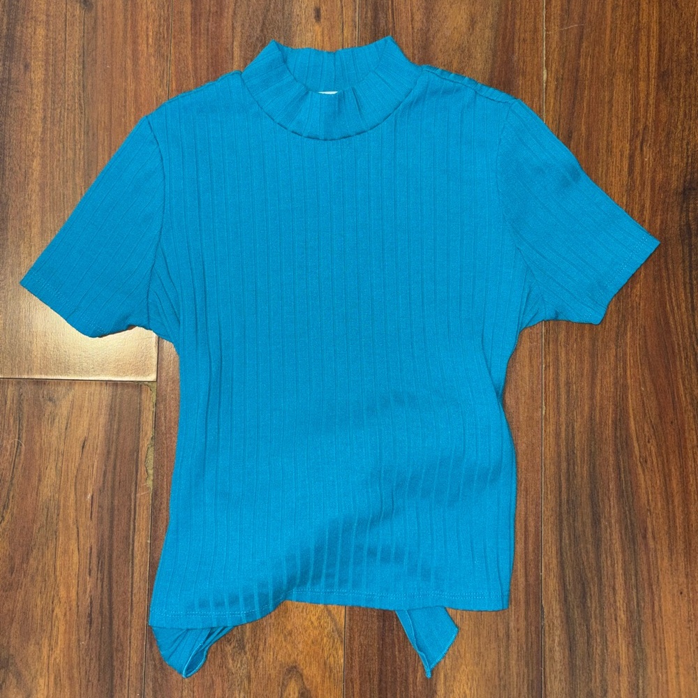 Short Sleeve Ribbed Mock Neck Top
